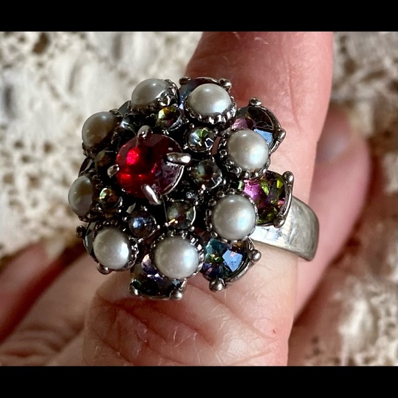 🌟Ann Taylor Cocktail Ring🌟 - Picture 2 of 6